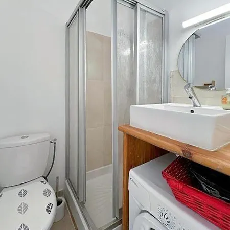 Maisonnette Kalis Calme Avec Climatisation Parking Jardin Cadre Campagne Plages A Pieds *