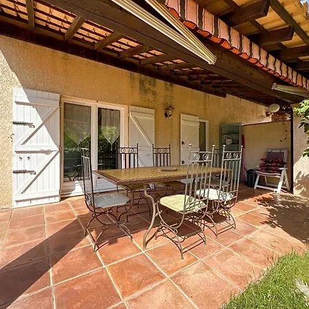 Holiday home Maisonnette Kalis Calme Avec Climatisation Parking Jardin Cadre Campagne Plages A Pieds *