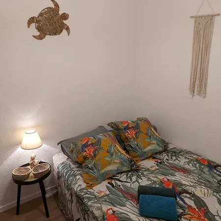 Maisonnette Au Calme Avec Climatisation Parking Jardin Cadre Campagne Plages A Pieds Holiday home Bandol