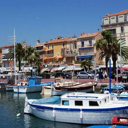 Holiday home Maisonnette Au Calme Avec Climatisation Parking Jardin Cadre Campagne Plages A Pieds *